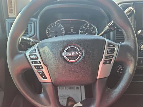 Used 2024 Nissan Titan SV AWD/4WD image 12