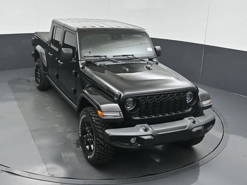 Used 2024 Jeep Gladiator Sport AWD/4WD image 43