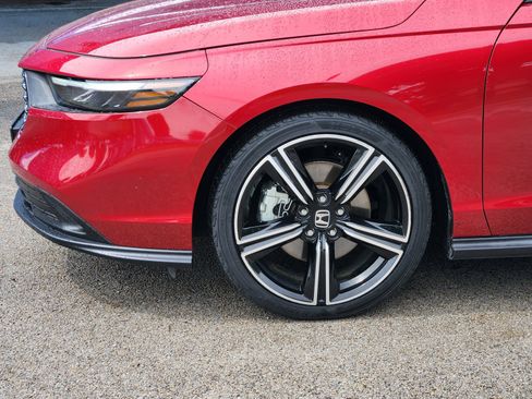 Used 2023 Honda Accord Sport image 25