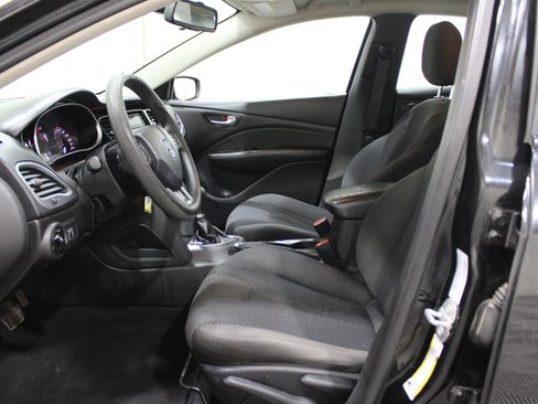 Used 2016 Dodge Dart SE w/ Convenience Group image 3