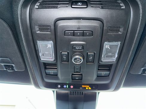 Used 2023 GMC Yukon XL Denali image 20