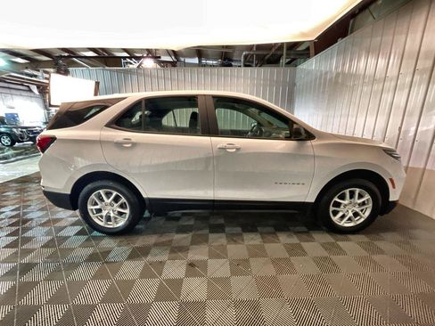 Used 2024 Chevrolet Equinox LS image 9