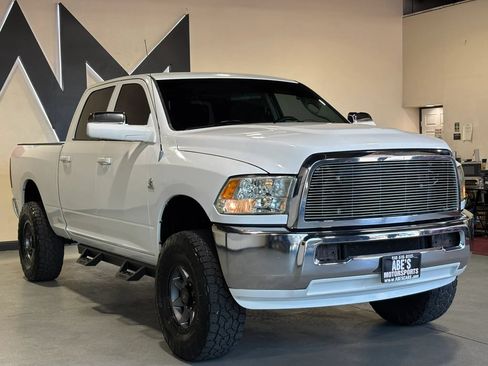 Used 2012 RAM 2500 ST w/ Chrome Appearance Group AWD/4WD image 2