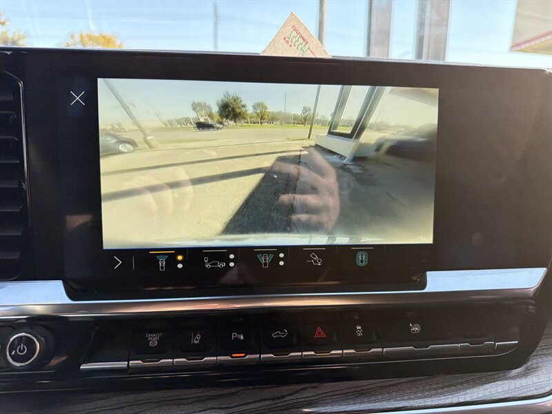 Used 2025 Chevrolet Silverado 3500 LT w/ Safety Package AWD/4WD image 17