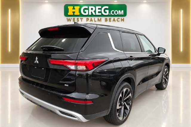 Used 2024 Mitsubishi Outlander SE FWD image 6