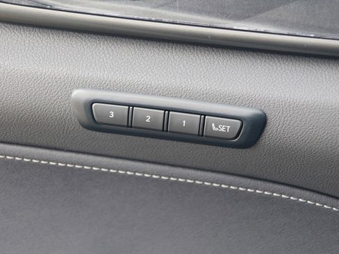 Used 2025 Lexus NX 250 FWD w/ Towing Package (2000 Lbs) image 13