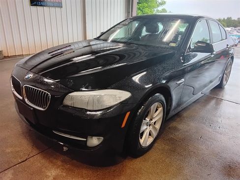 Used 2012 BMW 528i xDrive Sedan image 4