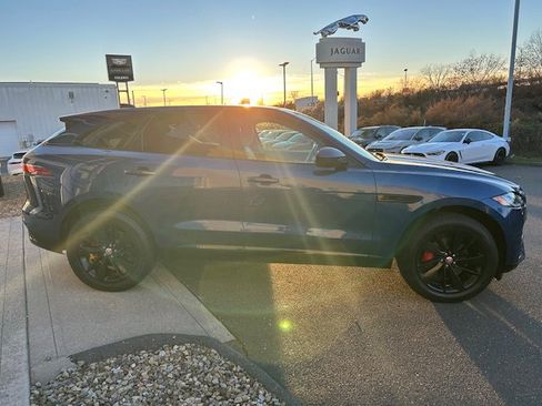 Certified 2023 Jaguar F-PACE S image 7