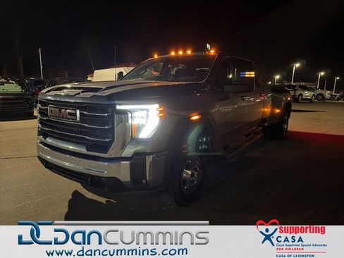 Used 2024 GMC Sierra 3500 SLE w/ SLE Value Package image 1
