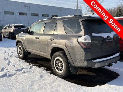 Used 2015 Toyota 4Runner Trail Premium image 5