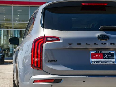 Used 2021 Kia Telluride SX w/ Nightfall Edition Package AWD/4WD image 6
