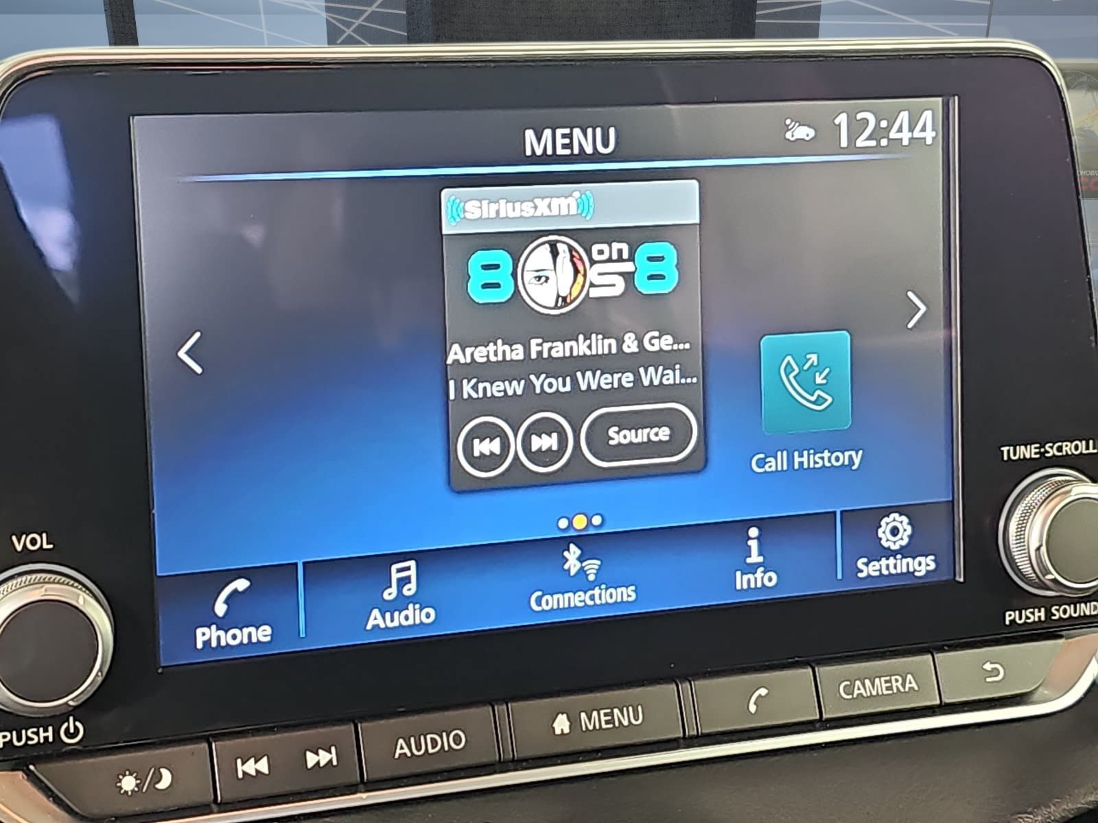 Used 2025 Nissan Sentra SR w/ SR Premium Package FWD image 18