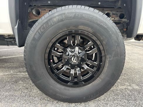 Used 2016 GMC Sierra 2500 SLT w/ Duramax Plus Package AWD/4WD image 42