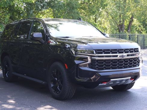 Used 2022 Chevrolet Tahoe Z71 w/ Z71 Off-Road Package AWD/4WD image 13