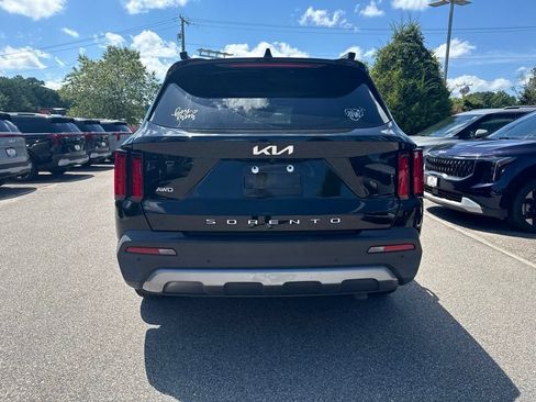 Used 2022 Kia Sorento SX Prestige w/ Rust Color Package AWD/4WD image 4