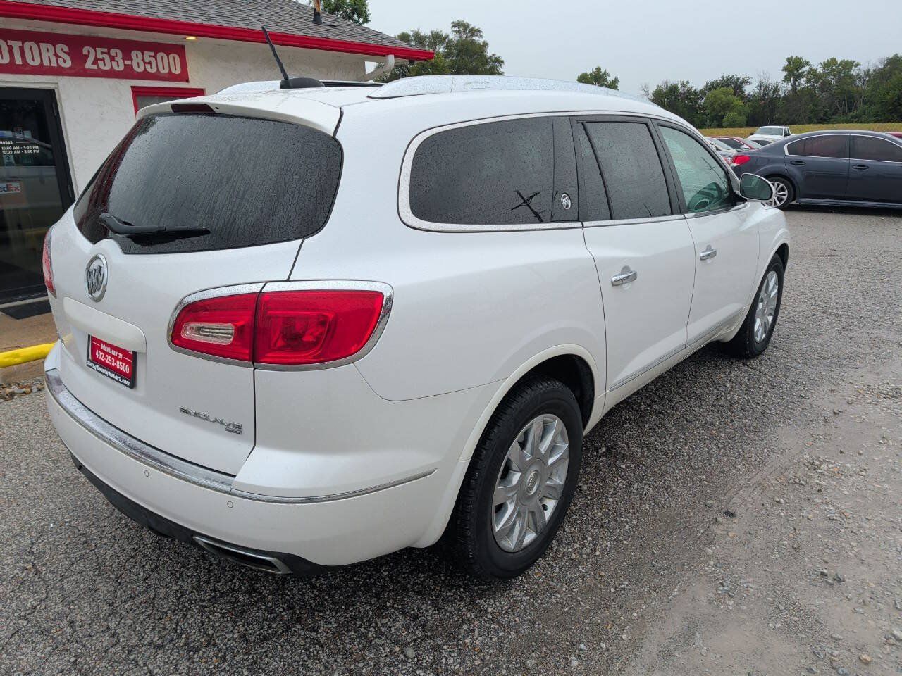 Used 2016 Buick Enclave Leather w/ Trailering Package AWD/4WD image 3