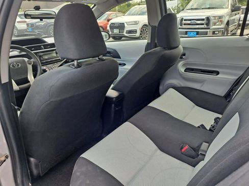 Used 2013 Toyota Prius C Two FWD image 9