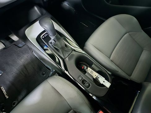 Used 2025 Toyota Corolla SE FWD image 22