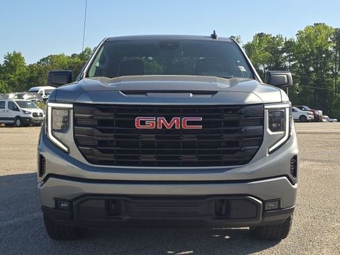 Used 2023 GMC Sierra 1500 Elevation w/ X31 Off-Road Package image 8