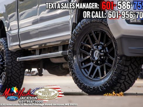 Used 2019 Ford F250 Lariat AWD/4WD image 2