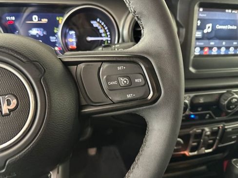 Used 2023 Jeep Wrangler Unlimited w/ Convenience Group image 16