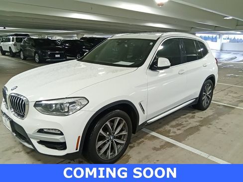 Used 2018 BMW X3 xDrive30i w/ Convenience Package image 2