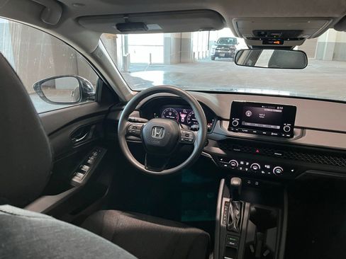 Used 2024 Honda Accord EX image 37