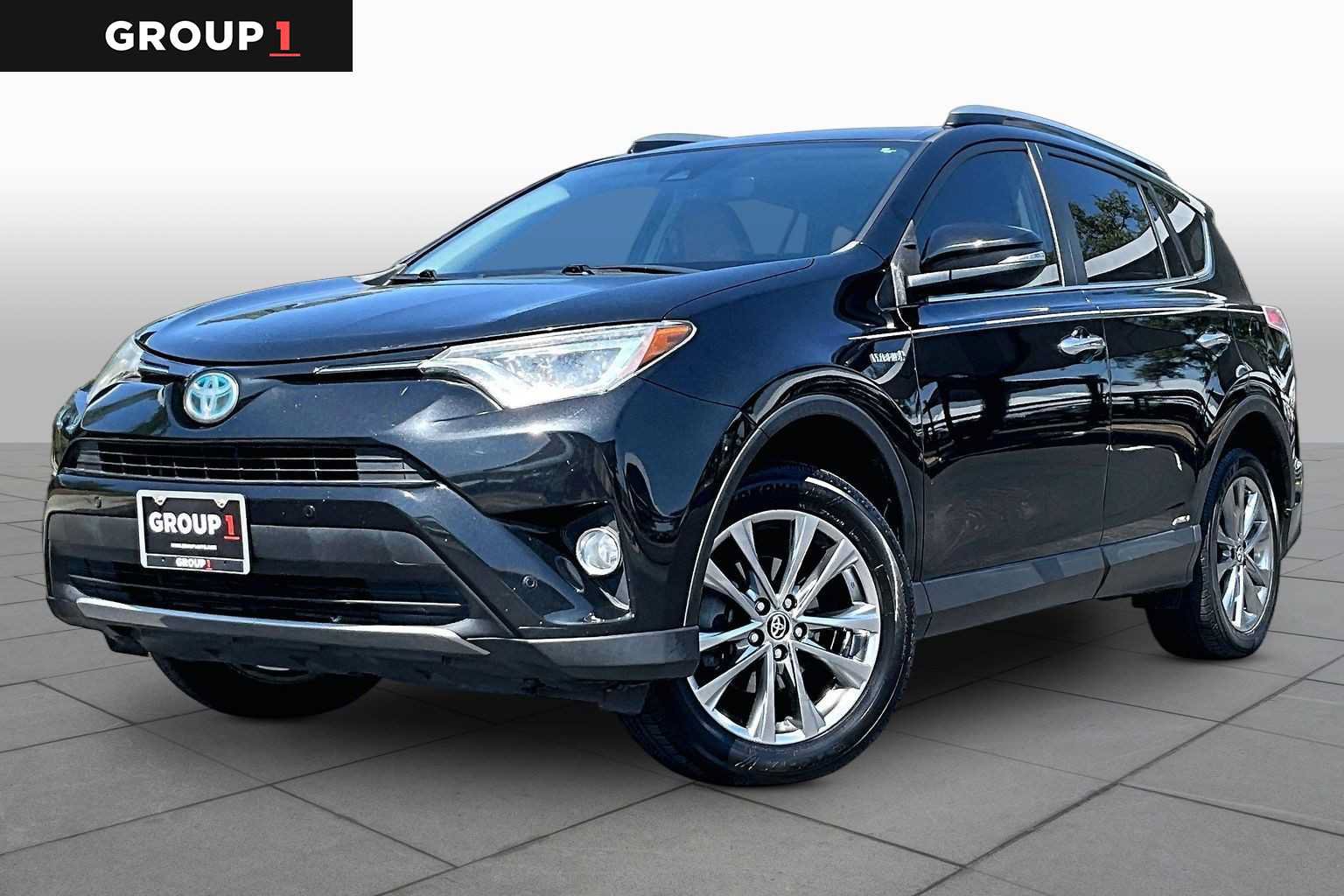 Used 2017 Toyota RAV4 Limited AWD/4WD image 1