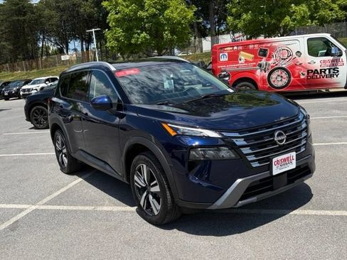 Certified 2026 Nissan Rogue SL AWD/4WD image 8