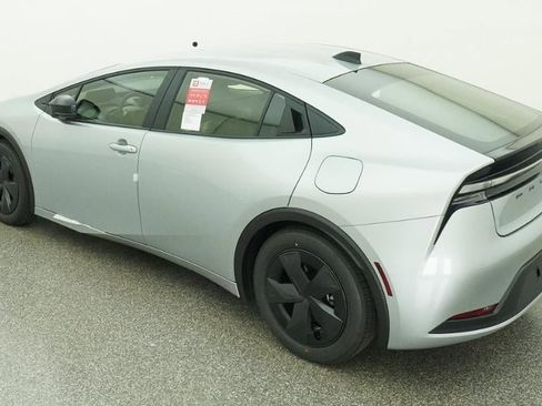 New 2026 Toyota Prius Plug-In Hybrid image 5