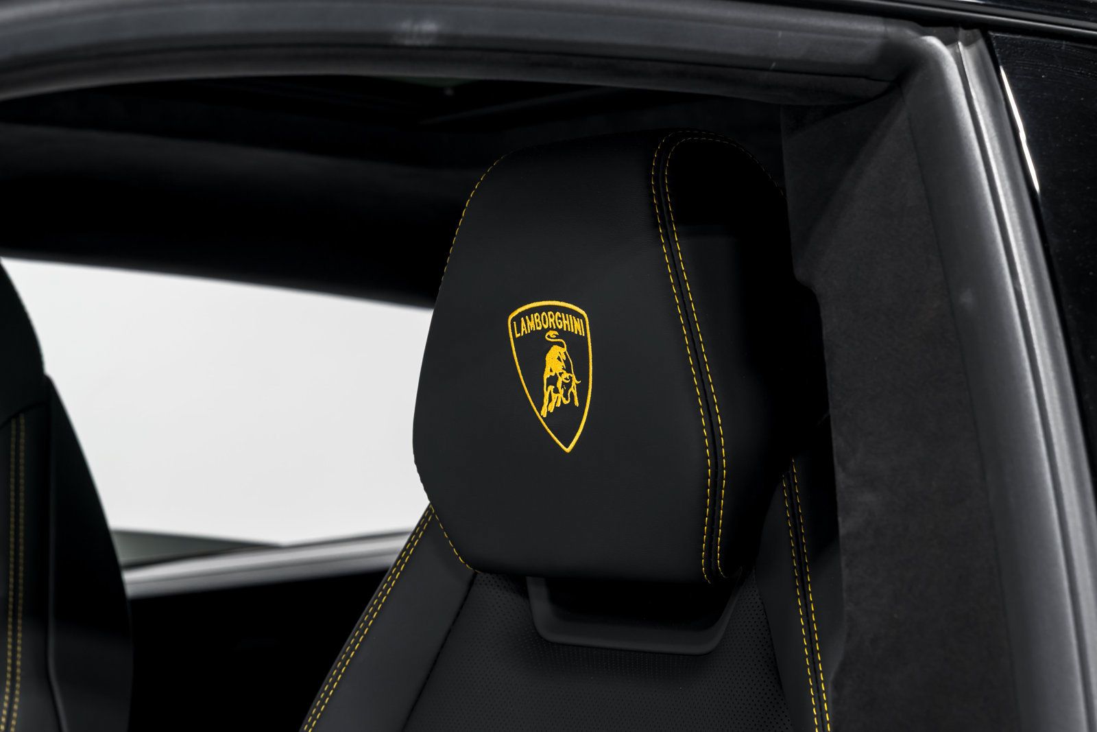 Used 2024 Lamborghini Urus S AWD/4WD image 20
