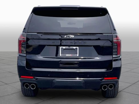 Used 2025 Chevrolet Suburban Z71 AWD/4WD image 5