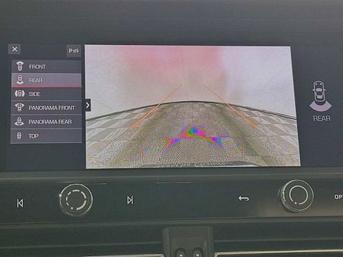 Certified 2024 Porsche Macan image 18