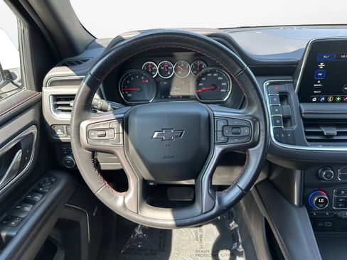 Used 2021 Chevrolet Suburban RST AWD/4WD image 12