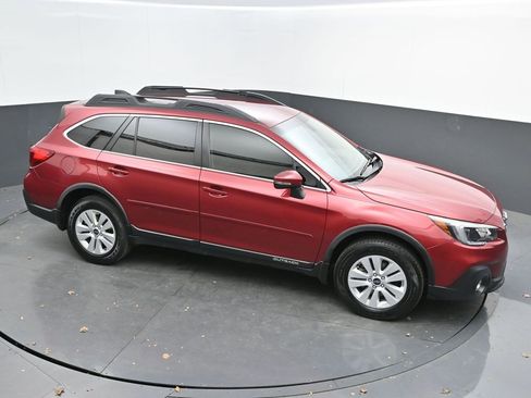 Used 2018 Subaru Outback 2.5i Premium image 36