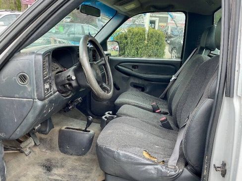 Used 2002 Chevrolet Silverado 2500 4x4 Regular Cab image 15