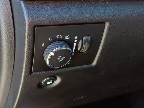 Used 2020 Jeep Grand Cherokee Limited AWD/4WD image 12