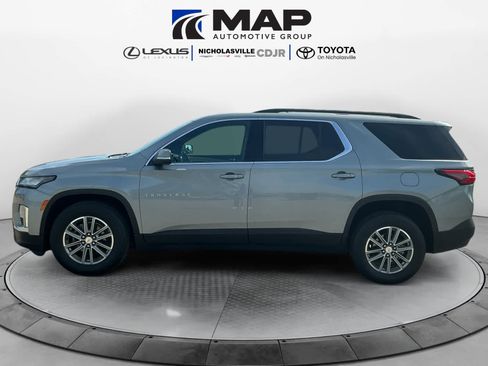Used 2023 Chevrolet Traverse LT w/ LPO, Cargo Package AWD/4WD image 2