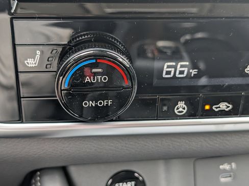 New 2026 Nissan Rogue Platinum AWD/4WD image 17