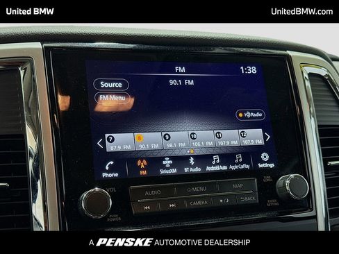 Used 2021 Nissan Titan SV w/ SV Convenience Package image 8