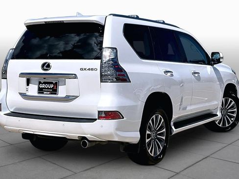 Used 2023 Lexus GX 460 Luxury w/ Accessory Package AWD/4WD image 13