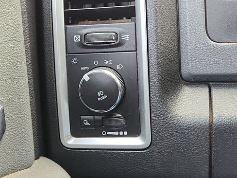 Used 2017 RAM 1500 Lone Star RWD image 15