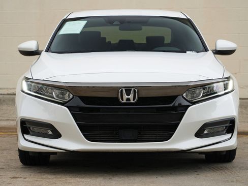 Used 2020 Honda Accord Sport image 6