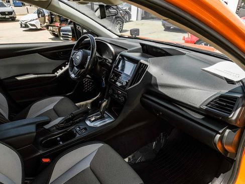 Used 2018 Subaru Crosstrek 2.0i Premium AWD/4WD image 12