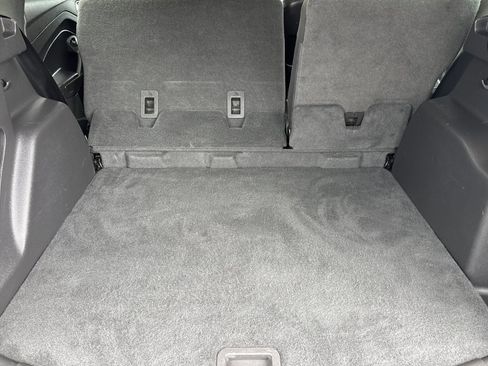 Used 2019 Ford Escape SE image 19