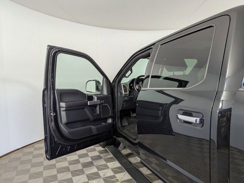 Used 2019 Ford F150 Platinum w/ Equipment Group 701A Luxury image 14