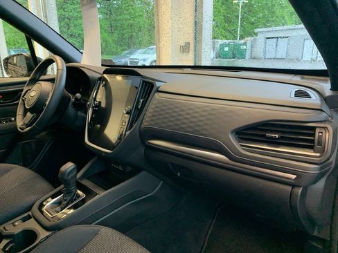 Certified 2025 Subaru Forester Premium AWD/4WD image 21