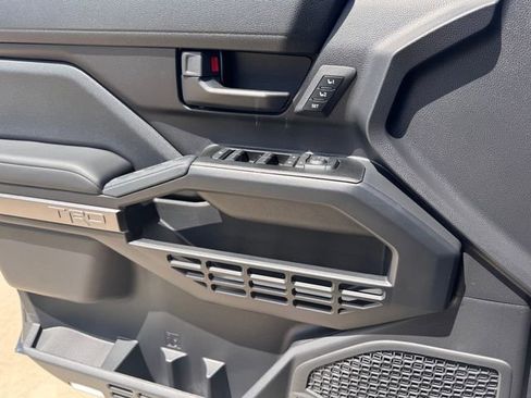 New 2026 Toyota 4Runner TRD Off-Road Premium AWD/4WD image 17