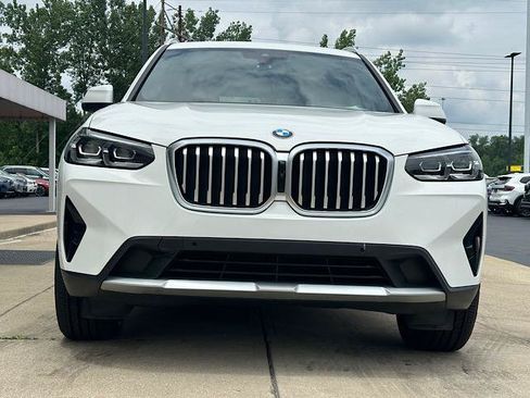 Used 2023 BMW X3 xDrive30i w/ Premium Package AWD/4WD image 2
