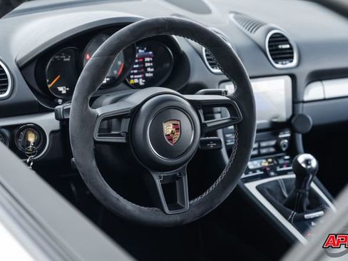 Used 2020 Porsche 718 Cayman GT4 image 6